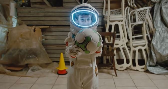 Adım Farah dizisine öyle yan roller var ki, başroller kadar ilgi görmeyi hak ediyor! 1
