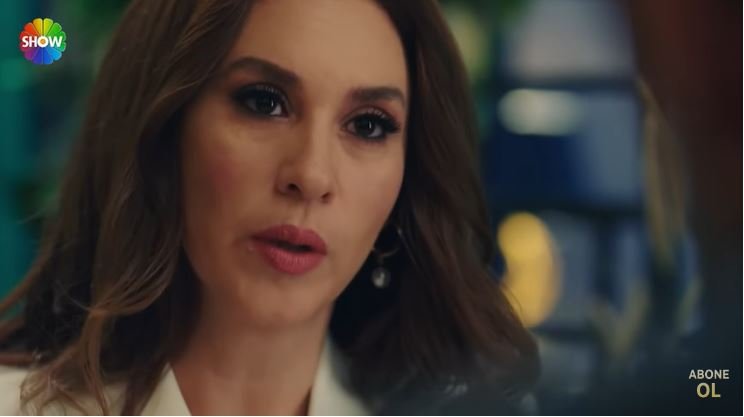 Kızılcık Şerbeti dizisinde Barış Kılıç ile Evrim Alasya'nın unutamadığı çok özel bir sahne var! 8 Kızılcık Şerbeti dizisinde Barış Kılıç ile Evrim Alasya'nın unutamadığı çok özel bir sahne var! 8