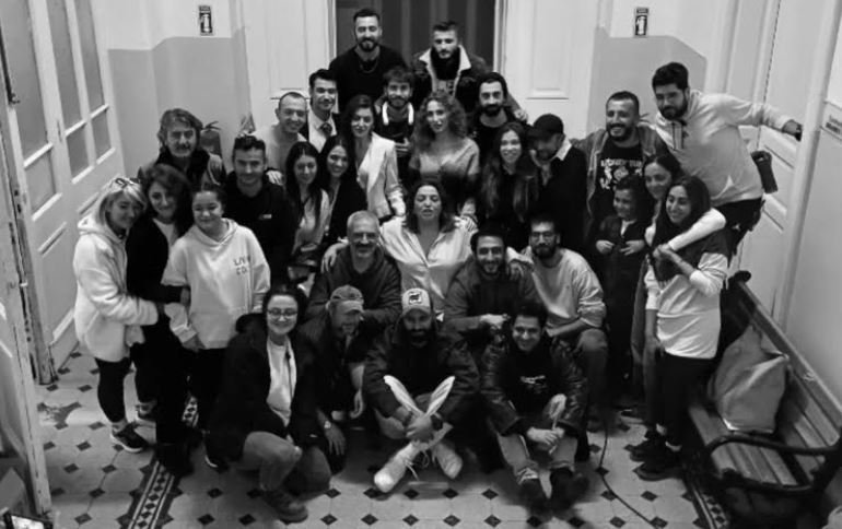 Hande Erçel ve Burak Deniz'in başrolündeki Bambaşka Biri dizisinin gizli kahramanı artık yok! 7 Hande Erçel ve Burak Deniz'in başrolündeki Bambaşka Biri dizisinin gizli kahramanı artık yok! 7