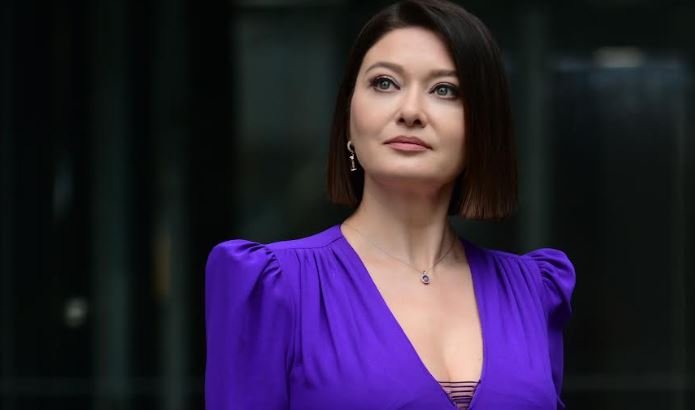 Nurgül Yeşilçay yeni imajı ile Veda Mektubu dizisinde tarzını konuşturuyor! 8