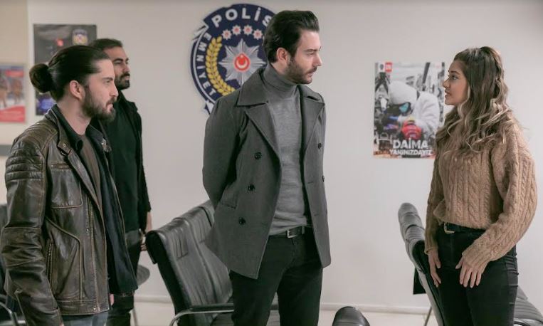 Arka Sokaklar dizisi izleyerek büyüyen Oğuz Peçe şimdi dizinin bir parçası olmanın gururunu yaşıyor! 7