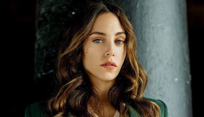 Öykü Karayel Kimdir? Nereli – Boyu – Yaşı – Dizileri – Ailesi 7 Öykü Karayel Kimdir? Nereli – Boyu – Yaşı – Dizileri – Ailesi 7