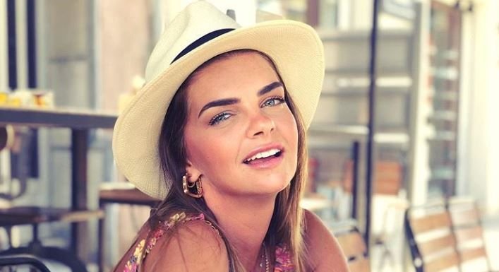 Pelin Karahan Kimdir? Nereli – Boyu – Yaşı – Dizileri – Ailesi 7 Pelin Karahan Kimdir? Nereli – Boyu – Yaşı – Dizileri – Ailesi 7