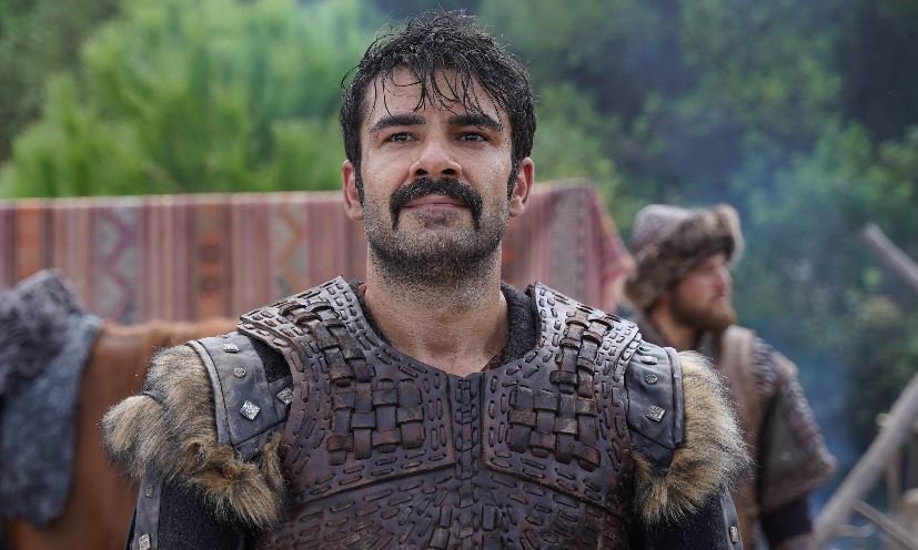 Ömer dizisinin ikinci sezonunda yeni bir karakter ortalığı fena karıştıracak! 7 Ömer dizisinin ikinci sezonunda yeni bir karakter ortalığı fena karıştıracak! 7