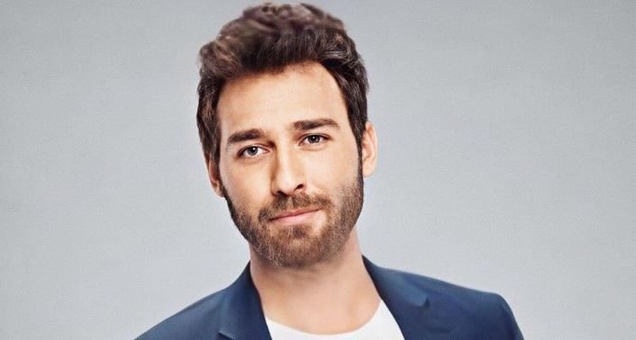 Seçkin Özdemir Kimdir? Nereli – Boyu – Yaşı – Dizileri – Ailesi 7 Seçkin Özdemir Kimdir? Nereli – Boyu – Yaşı – Dizileri – Ailesi 7