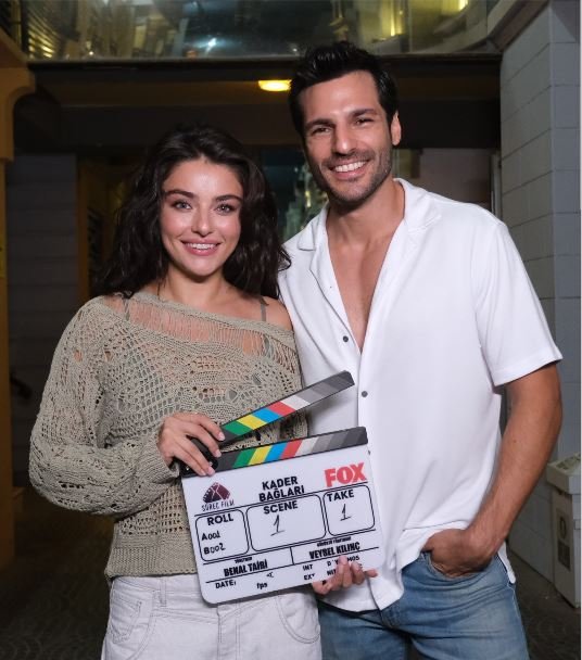 Ayça Ayşin Turan iddialı konuştu! Enerji yüksek, uyum güzel, izleyiciler yeni diziyi çok sevecek! 7 Ayça Ayşin Turan iddialı konuştu! Enerji yüksek, uyum güzel, izleyiciler yeni diziyi çok sevecek! 7