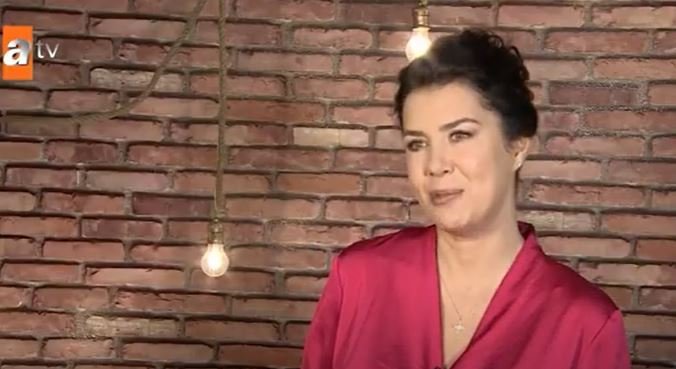 Eşkıya Dünyaya Hükümdar Olmaz'ın Hatice'si Sevinç Kıranlı bir kez daha dizi şansıyla gündemde! 7 Eşkıya Dünyaya Hükümdar Olmaz'ın Hatice'si Sevinç Kıranlı bir kez daha dizi şansıyla gündemde! 7
