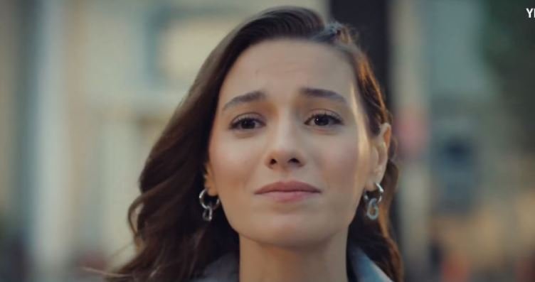 Taçsız Prenses bekleneni veremedi ama Sümeyye Aydoğan'ın yeni dizisiyle akıllı bir seçim yaptı! 8 Taçsız Prenses bekleneni veremedi ama Sümeyye Aydoğan'ın yeni dizisiyle akıllı bir seçim yaptı! 8
