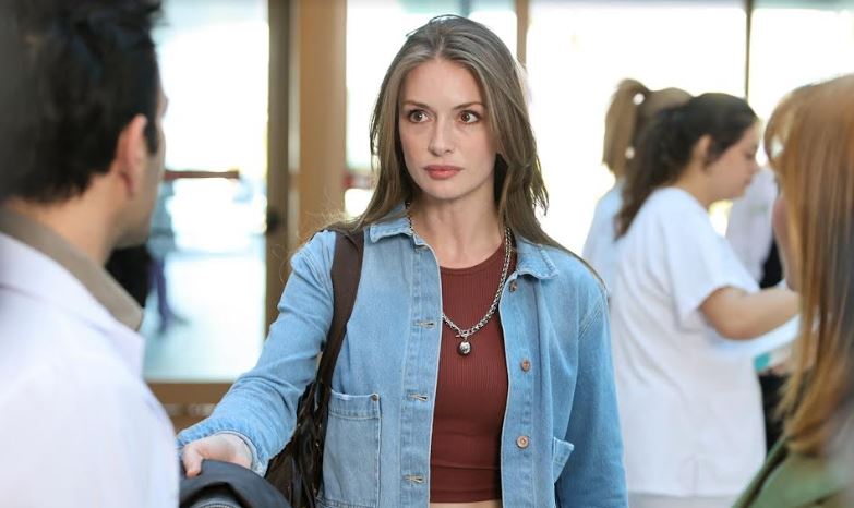 Yasemin Allen'in konuk olduğu Bahar dizisinde yüzleşme, boşanma kararı ve yeni heyecanlar bir arada! 7