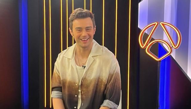 Yiğit Koçak, İspanya'da hayranları ile buluştu, televizyona çıktı! 9