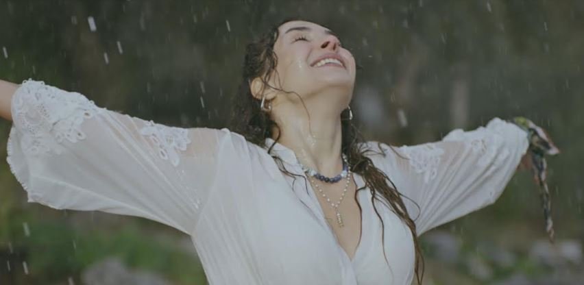 Birkan Sokullu ve Ebru Şahin dizi çiftinin Yüz Yıllık Mucize projesi büyük yankı bulacak! 9