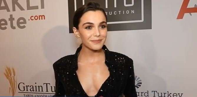 Pınar Bulut yazacak, Demet Özdemir başrolde yer alacak, Disney Plus yayınlayacak! 7