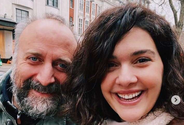 Bergüzar Korel ve Halit Ergenç’ten hayranlarını çok üzecek karar! 7