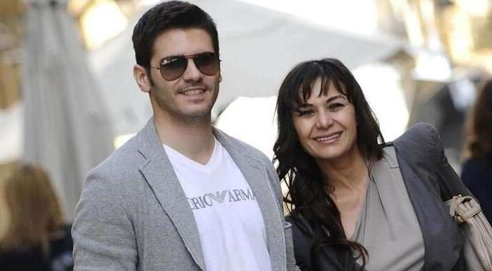Hatice Aslan, Lale Devri'nde tartıştığı Tolgahan Sayışman'ın bir sorununa dikkat çekti! 7 Hatice Aslan, Lale Devri'nde tartıştığı Tolgahan Sayışman'ın bir sorununa dikkat çekti! 7