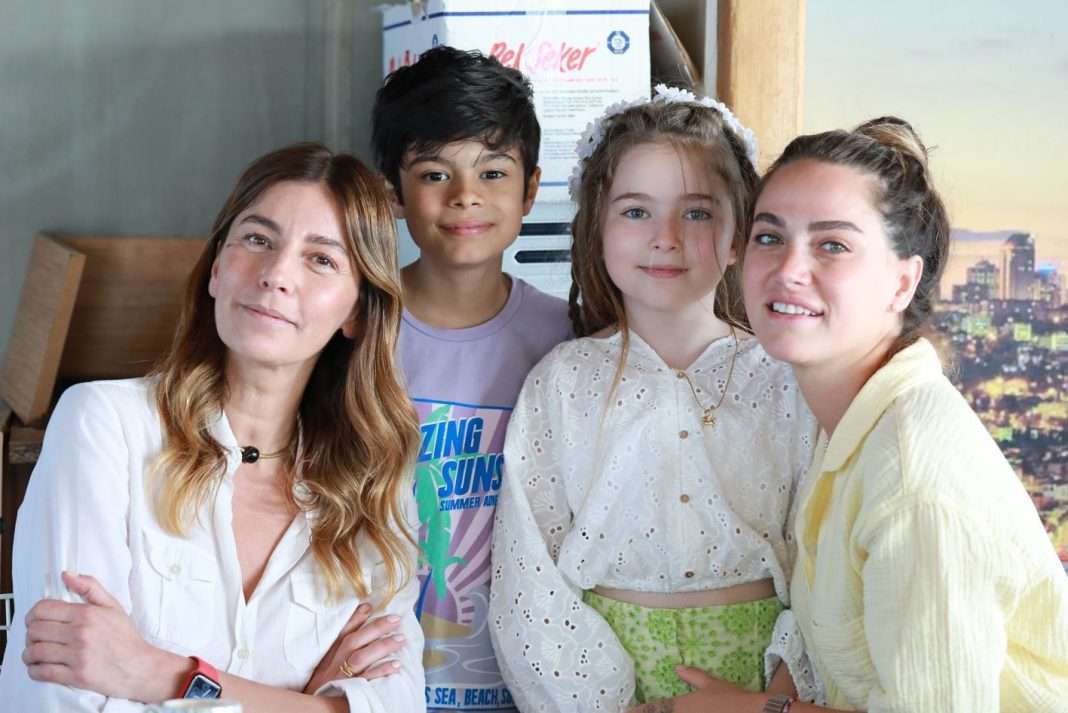 İşte size dejavu! Kaderleri birbirine benzeyen Ceyda Ateş ve Ebrar Demirbilek aynı projede buluştu! 9 İşte size dejavu! Kaderleri birbirine benzeyen Ceyda Ateş ve Ebrar Demirbilek aynı projede buluştu! 9