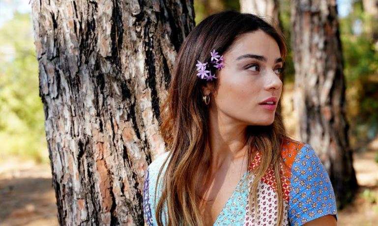 ‘Ada Masalı’ dizisinin asi kızı ‘Haziran’ı, Ayça Ayşin Turan’, Marie Claire Dergisi’ne çarpıcı açıklamalarda bulundu! 8 ‘Ada Masalı’ dizisinin asi kızı ‘Haziran’ı, Ayça Ayşin Turan’, Marie Claire Dergisi’ne çarpıcı açıklamalarda bulundu! 8