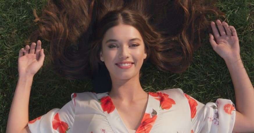 Afra Saraçoğlu, Yalı Çapkını dizisi öncesi bir başka proje ile gündemde 8