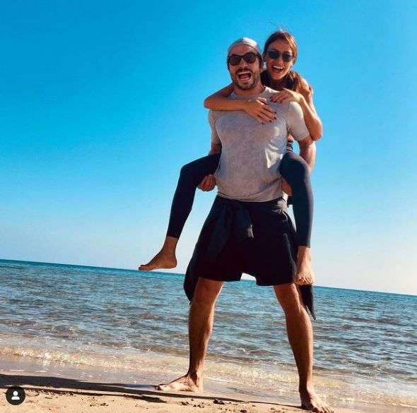 Ünlü oyuncu Ahmet Kural, dizi çekimleri için bulunduğu Kıbrıs'ta aşka geldi! 7 Ünlü oyuncu Ahmet Kural, dizi çekimleri için bulunduğu Kıbrıs'ta aşka geldi! 7