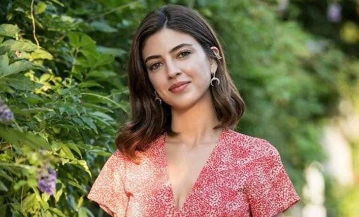 Ah Nerede'nin Zehra'sı Nil Keser, hayranlarının yorumlarını kaçırmıyor! 7 Ah Nerede'nin Zehra'sı Nil Keser, hayranlarının yorumlarını kaçırmıyor! 7