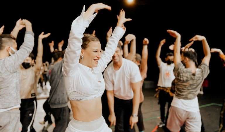 Serenay Sarıkaya, dizi teklifi almıyor mu? Yeni sürprizlere hazır olun! 7