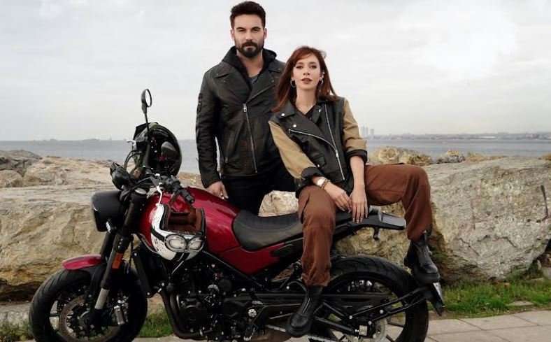 Burçlar filminde Gözde Mutluer 12 farklı burcun karakterini canlandırdı 7 Burçlar filminde Gözde Mutluer 12 farklı burcun karakterini canlandırdı 7