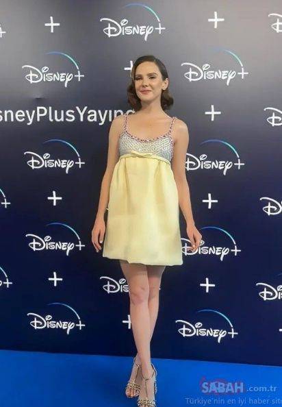 Disney Plus lansmanında giydiği kıyafetle eleştirilen Alina Boz'dan yanıt niteliğinde paylaşım! 9
