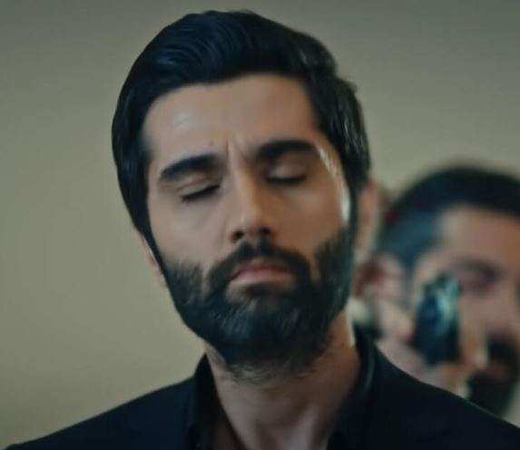 Eşkıya Dünyaya Hükümdar Olmaz hayranları isyan çıkardı, senaristin ters köşesini kimse kabullenemedi 7