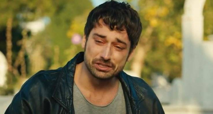 Yürek Çıkmazı dizisi, reytingleri değil ama yürekleri yakaladı! Üç Kız Kardeş'e bile gıpta ettirdi! 11