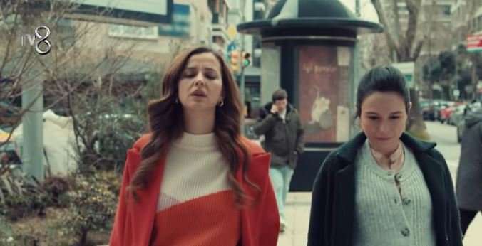 Annenin Sırrıdır Çocuk''un Defne'si İrem Helvacıoğlu, yıllar önceki dizisinde yaşadığı korkunç olayı ilk kez anlattı! 9