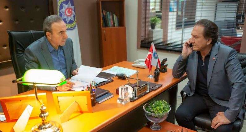 Arka Sokaklar dizisi yine birinciliğini kutluyor! 7