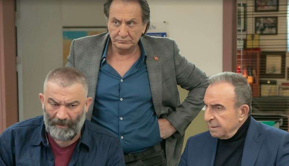 Arka Sokaklar'ın Hüsnü'sü Özgür Ozan tatili fırsat bildi, imajını değiştirdi! 9 Arka Sokaklar'ın Hüsnü'sü Özgür Ozan tatili fırsat bildi, imajını değiştirdi! 9