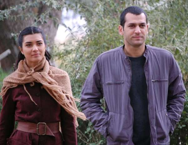 Tuba Büyüküstün ve Murat Yıldırım’ı bir araya getiren Asi’yi özleyenlere müthiş haber! 7