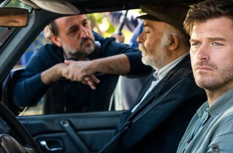 Kıvanç Tatlıtuğ'lu Aşıklar Bayramı filminden ilk kare paylaşıldı! 7