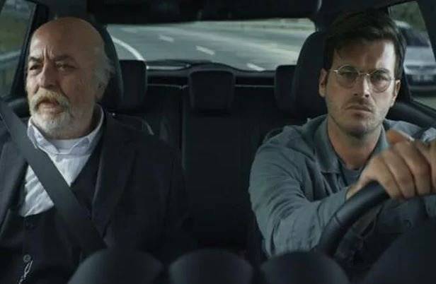 Aşıklar Bayramı filminden Kızılcık Şerbeti dizisine! Settar Tanrıöğen iki farklı kültürün buluşma noktası! 8