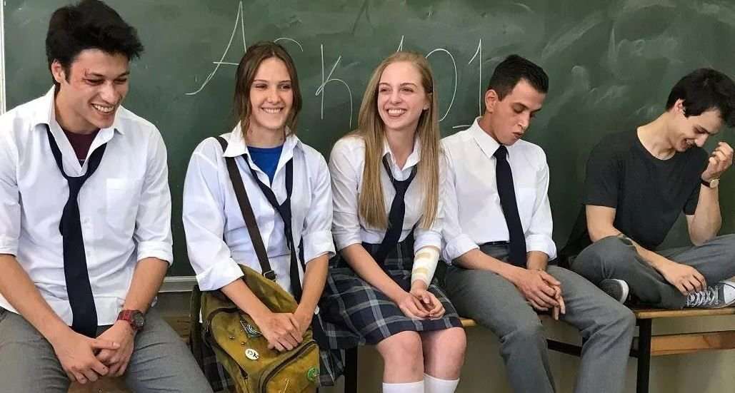 Alina Boz, Süslü Korkuluk’tan sonra bir projeye daha imza attı! 7