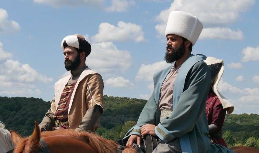 TRT1'in çok iyi reyting beklediği dizi, Kanal 7'in Emanet dizisinin gerisinde kaldı! 7 TRT1'in çok iyi reyting beklediği dizi, Kanal 7'in Emanet dizisinin gerisinde kaldı! 7
