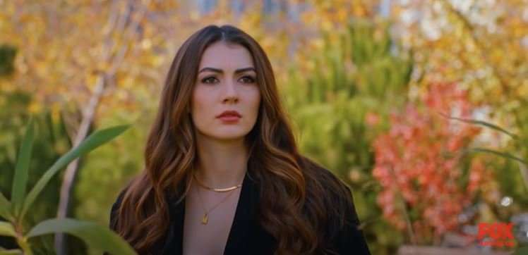 Burcu Özberk'i özleyenlere güzel haber! Yeni dizisi ve yeni partneri çok şaşırtacak! 8 Burcu Özberk'i özleyenlere güzel haber! Yeni dizisi ve yeni partneri çok şaşırtacak! 8
