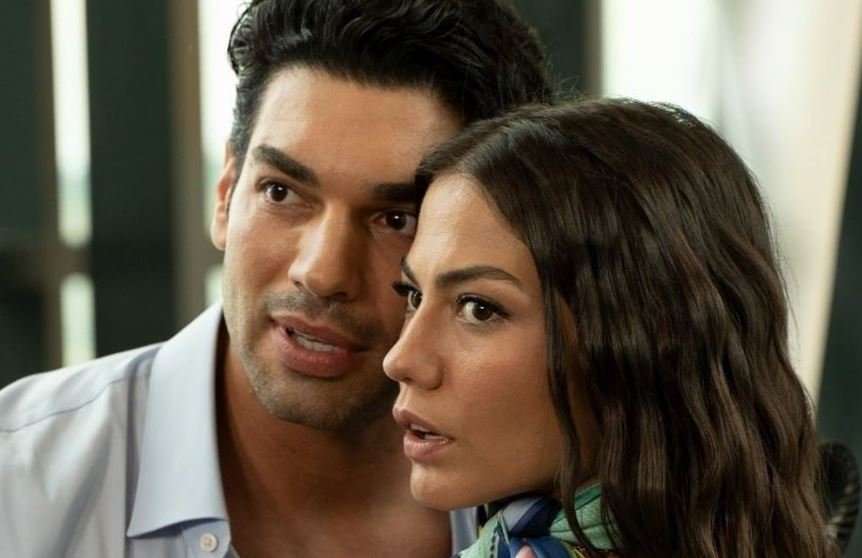 Disney Plus ile anlaşan Demet Özdemir, birçok oyuncuya örnek olacak bir barajı yıktı! 7 Disney Plus ile anlaşan Demet Özdemir, birçok oyuncuya örnek olacak bir barajı yıktı! 7