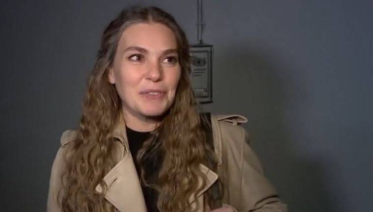 Benim Adım Farah dizisi ayrılığı Aslı Enver'in içinde bir sızı olarak kalacak! 7 Benim Adım Farah dizisi ayrılığı Aslı Enver'in içinde bir sızı olarak kalacak! 7