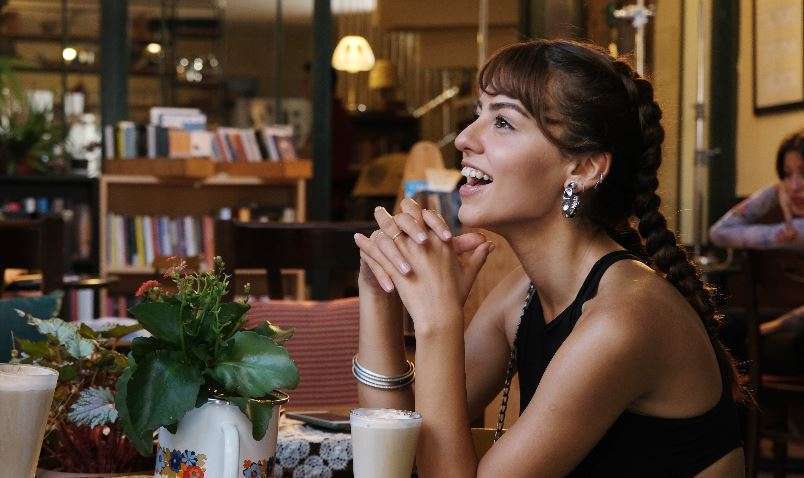 Üç Kuruş'un Leyla'sı Aslıhan Malbora, "Soyadımdan çok çektim" dedi! 7