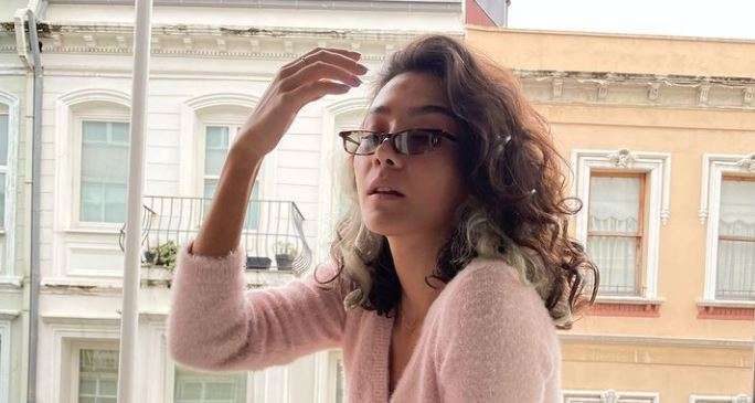 Bir dizisi iptal olan Aybüke Pusat'tan hayranlarına üst üste iki sürpriz! 7 Bir dizisi iptal olan Aybüke Pusat'tan hayranlarına üst üste iki sürpriz! 7