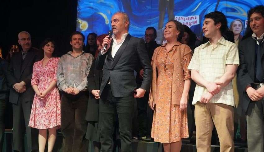 Demet Akbağ'lı Aydınlıkevler oyunu Türkiye turnesine çıkmaya hazırlanıyor!.. 68