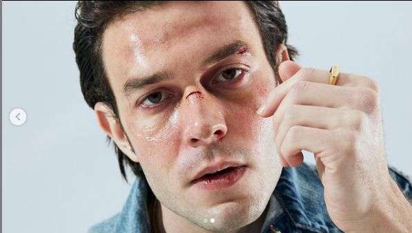 Aytaç Şaşmaz şarkıcı olmak isterken nasıl oyuncu olduğunu anlattı!.. 7