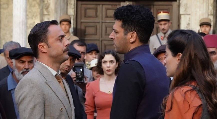 Simay Barlas'tan ses yok ama Aziz'in bir ünlü ismi Murat Yıldırım'a yeni projede eşlik edecek! 7 Simay Barlas'tan ses yok ama Aziz'in bir ünlü ismi Murat Yıldırım'a yeni projede eşlik edecek! 7