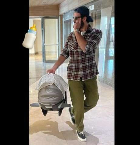 Kız babası olan Barış Arduç'un kızıyla ilk fotoğrafına tebrik mesajı yağdı!.. 8 Kız babası olan Barış Arduç'un kızıyla ilk fotoğrafına tebrik mesajı yağdı!.. 8