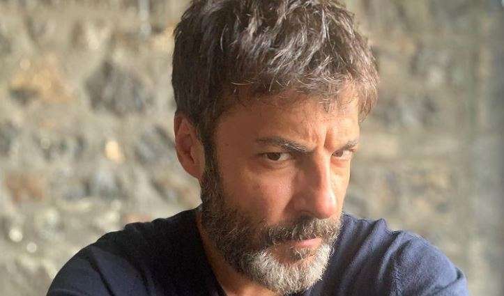 Barış Kılıç'a yeni dizisinde Yasak Elma'daki eski rol arkadaşından hem uyarı hem tebrik! 10