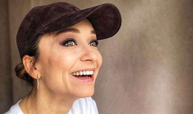 'Akrep' dizisinin 'Berna'sı Başak Daşman neden delirdi! Usta oyuncu çektiği videoda neler söyledi. 7 'Akrep' dizisinin 'Berna'sı Başak Daşman neden delirdi! Usta oyuncu çektiği videoda neler söyledi. 7