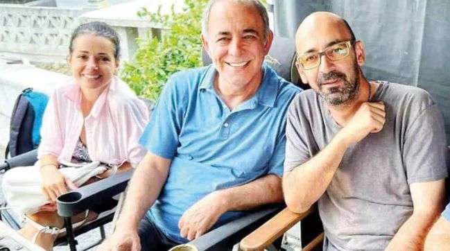 Ben Bu Cihana Sığmazam setini çok uzun süredir ekranlardan uzakta olan bir oyuncu ziyaret etti! 7 Ben Bu Cihana Sığmazam setini çok uzun süredir ekranlardan uzakta olan bir oyuncu ziyaret etti! 7