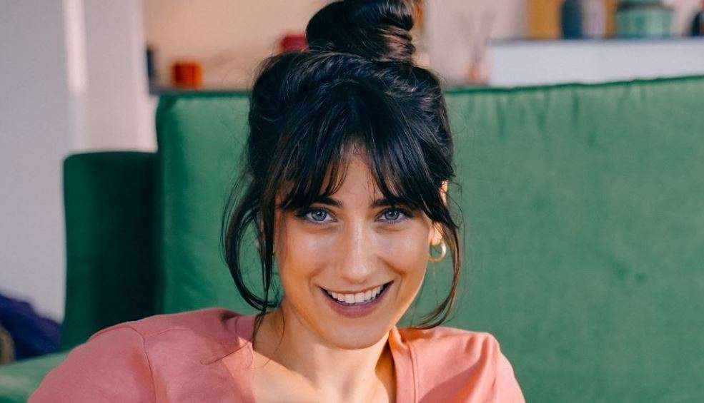 Hazal Kaya ve Çağatay Ulusoy Hollywood’a açılıyor! 7