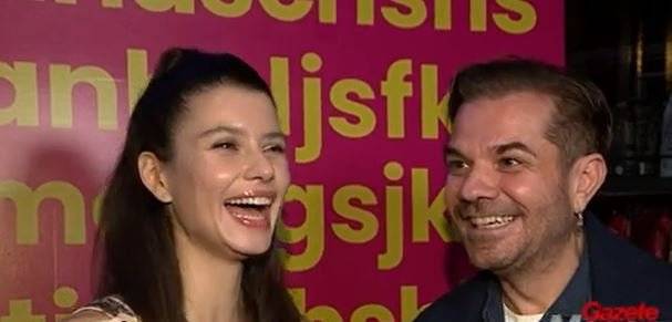 Beren Saat ve Kenan Doğulu çiftini, Esra Dermancıoğlu sahnede adeta büyüledi! 7 Beren Saat ve Kenan Doğulu çiftini, Esra Dermancıoğlu sahnede adeta büyüledi! 7